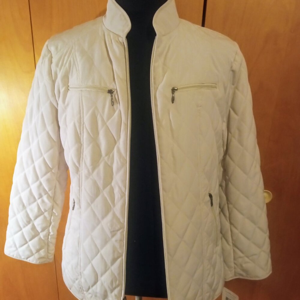NWT Breckenridge Lightweight Quilted Tan/Cream Jacket